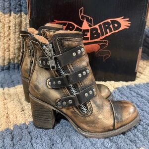 Like New! Freebird Beckett Bronze Moto Boots. Size 7. 🔥 Box & Dustbags Included